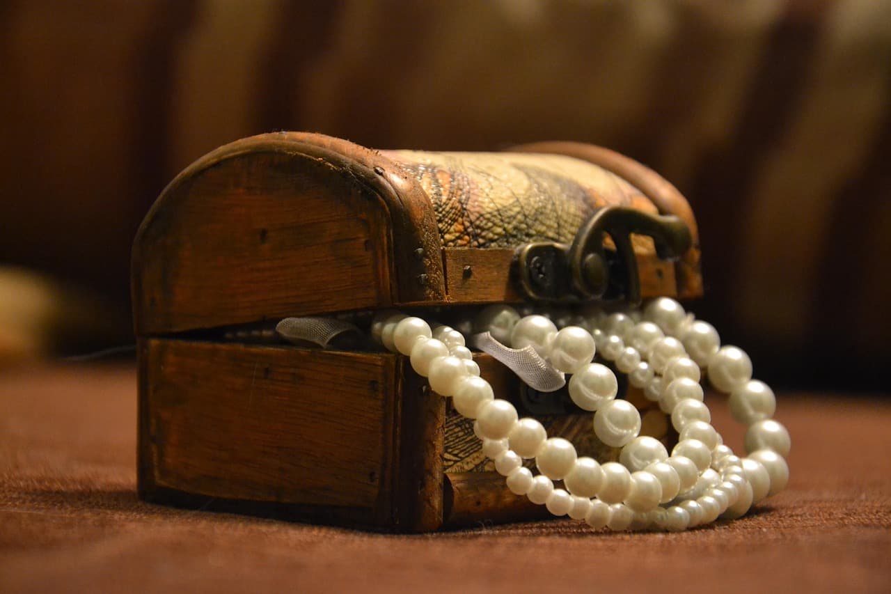 Linen Finish Jewelry Boxes thumbnail 1