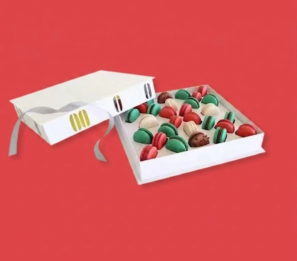 Custom Design Fancy Macaron Boxes