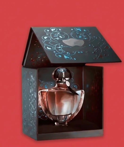 Custom Perfume Boxes with Magnetic Closure