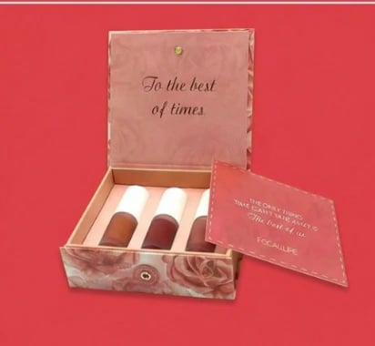Custom Cosmetics Boxes with Inserts
