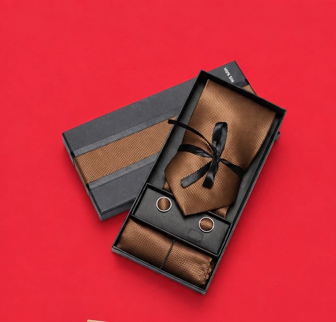 Custom Clothing Gift Boxes